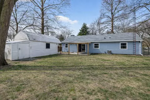 Exterior - 86 Circle Dr E, Montgomery, IL 60538 photo 4 of 4