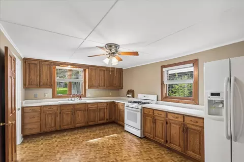 Kitchen - 1631 Park St, Mchenry, IL 60050 photo 2 of 2