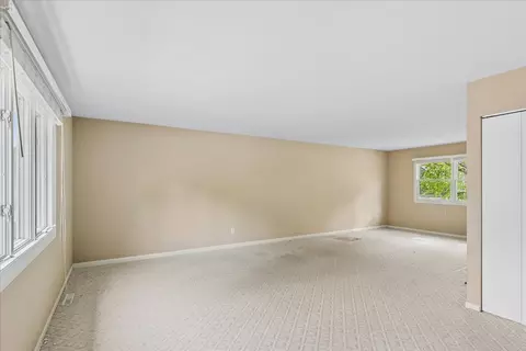 Living - 1631 Park St, Mchenry, IL 60050 photo 2 of 4