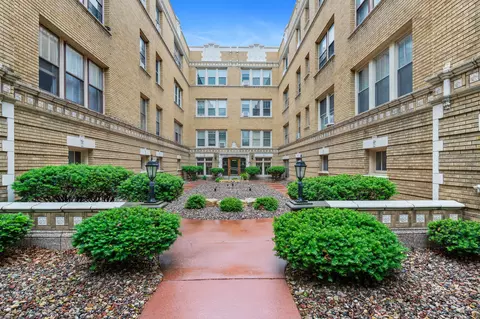 2514 N Harrison St #N2, Davenport, IA 52803