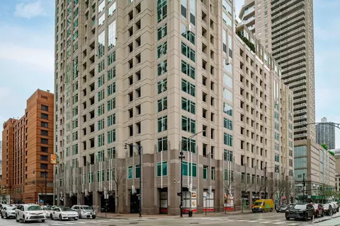 33 W Ontario St #47A, Chicago, IL 60654