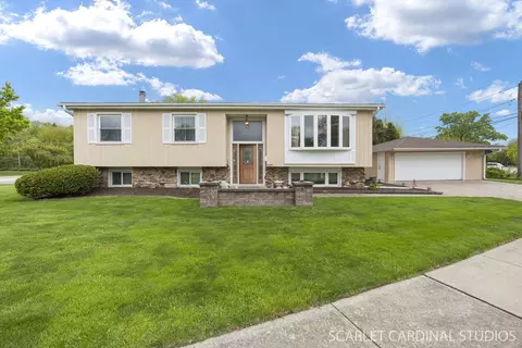 940 S Villa Ave, Villa Park, IL 60181