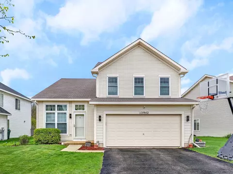 13942 Isle Royal Cir, Plainfield, IL 60544