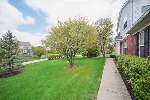 Exterior - 2616 Christie Dr, Algonquin, IL 60102 photo 2 of 4