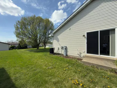 Exterior - 500 12 Johnson St, Marengo, IL 60152 photo 4 of 4