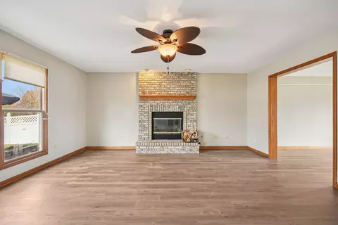 Living - 16212 S Howard St, Plainfield, IL 60586 photo 3 of 6