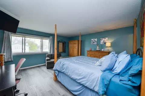 Bedroom - 879 Lakeside Dr, Bartlett, IL 60103 photo 1 of 4