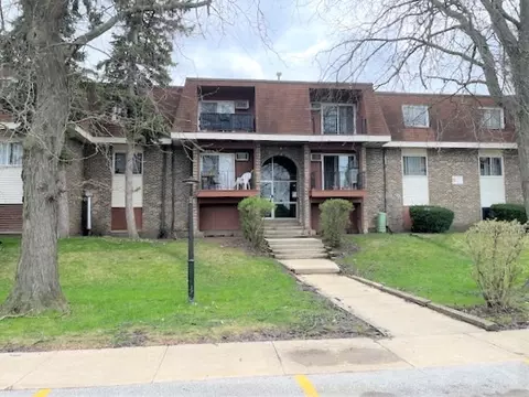 575 Heritage Dr #306, Hoffman Estates, IL 60169