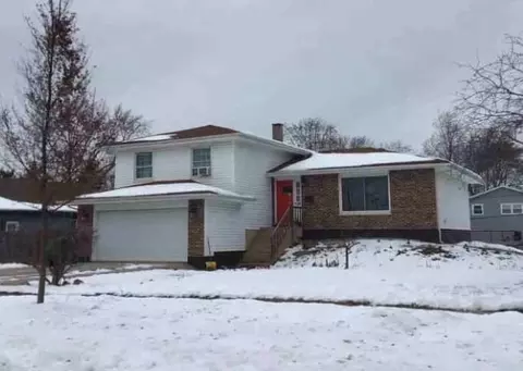 520 Morgan Ln, Hoffman Estates, IL 60169 photo 2