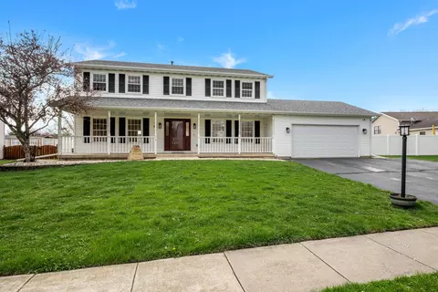 52 N Hickory St, Cortland, IL 60112