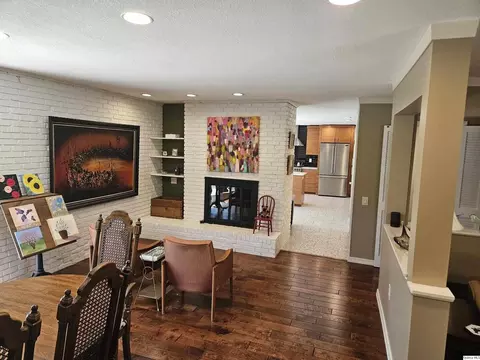 Dining - 20 Boca Dr, Hannibal, MO 63401 photo 2 of 2