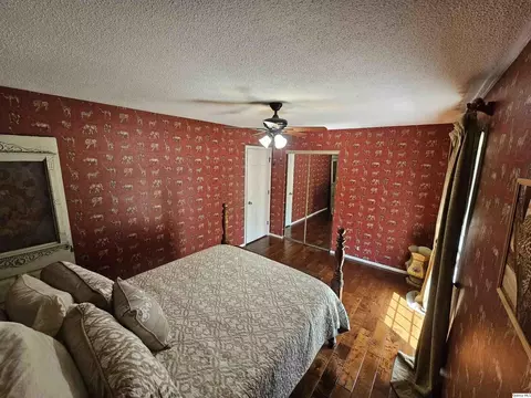 Bedroom - 20 Boca Dr, Hannibal, MO 63401 photo 2 of 5