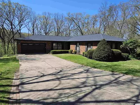 20 Boca Dr, Hannibal, MO 63401