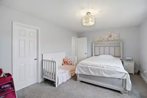 Bedroom - 8218 Daniel Dr, Justice, IL 60458 photo 5 of 7