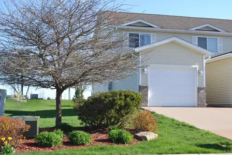 722 Prairie Meadow Dr #0, Blue Grass, IA 52726