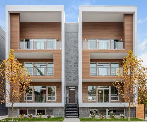 731 W 17th St #1E, Chicago, IL 60616