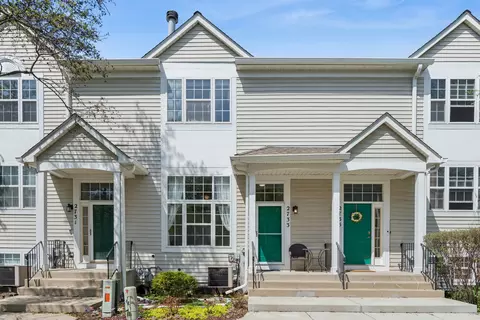 2733 Shelly Ln, Aurora, IL 60504