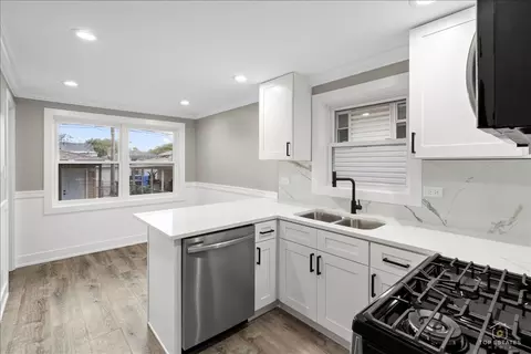 Kitchen - 11630 S May St, Chicago, IL 60643 photo 1 of 2