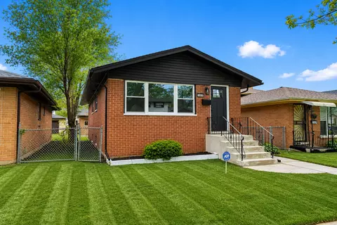 Exterior - 11630 S May St, Chicago, IL 60643 photo 3 of 4