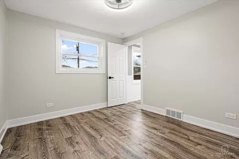 Bedroom - 11630 S May St, Chicago, IL 60643 photo 2 of 5