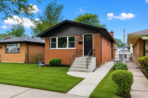 Exterior - 11630 S May St, Chicago, IL 60643 photo 2 of 4