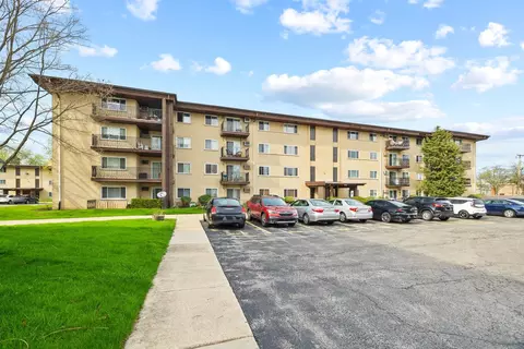 535 S Cleveland Ave #406, Arlington Heights, IL 60005