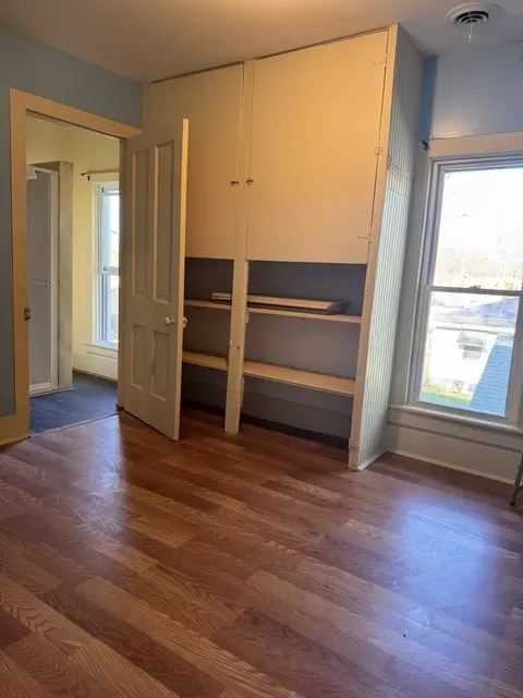 Bedroom - 410 3rd St, Mendota, IL 61342 photo 2 of 3