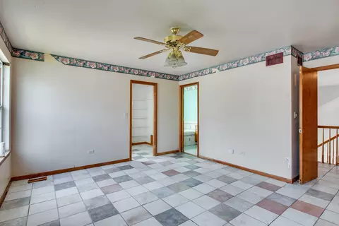 Bedroom - 16456 Winding Creek Rd, Plainfield, IL 60586 photo 3 of 3