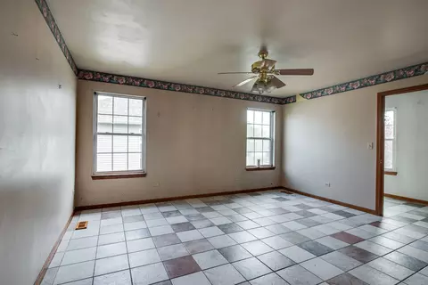 Living - 16456 Winding Creek Rd, Plainfield, IL 60586 photo 7 of 7