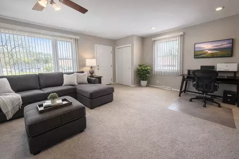 Living - 3935 Arthur Terrace Ct, Markham, IL 60428 photo 1 of 2