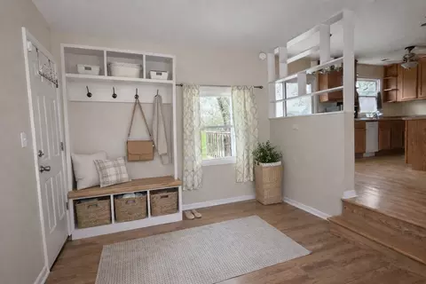 Entry Way - 3935 Arthur Terrace Ct, Markham, IL 60428 photo 1 of 2