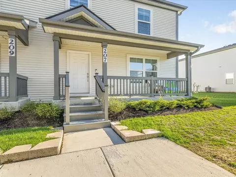 207 S Llanos St, Cortland, IL 60112