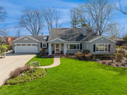 819 S Beverly Ln, Arlington Heights, IL 60005