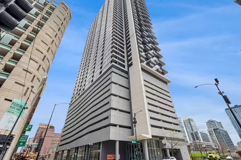 235 W Van Buren St #1419, Chicago, IL 60607