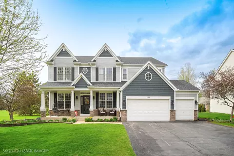 1286 Dorr Dr, Sugar Grove, IL 60554
