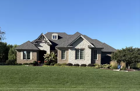 1854 W Forestview Dr, Sycamore, IL 60178