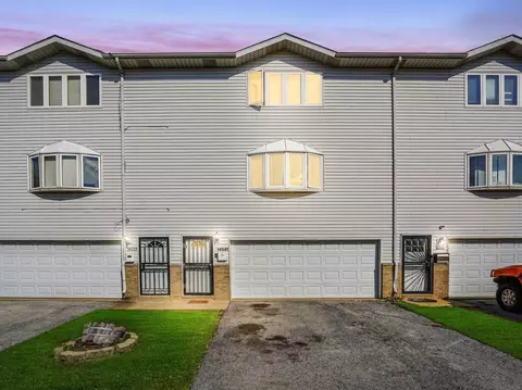 14541 S Marquette Ave, Burnham, IL 60633