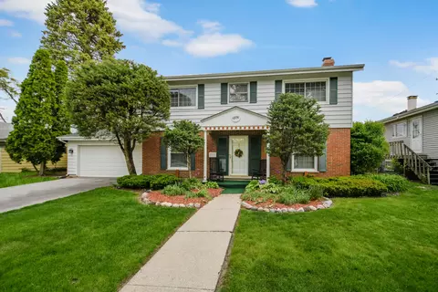 18751 Kings Rd, Homewood, IL 60430