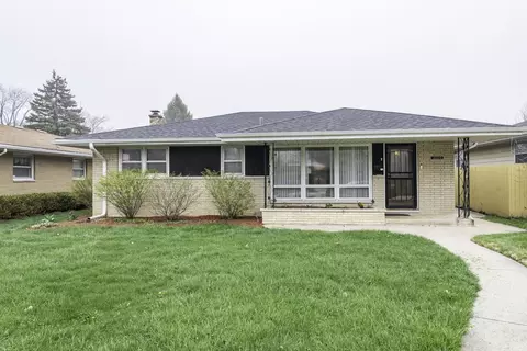 2203 Gilboa Ave, Zion, IL 60099