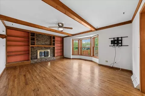 Living - 1335 Gaslight Dr, Algonquin, IL 60102 photo 5 of 6