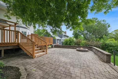 Exterior - 1335 Gaslight Dr, Algonquin, IL 60102 photo 13 of 15