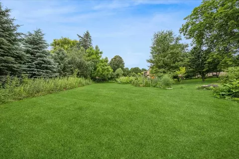 Exterior - 1335 Gaslight Dr, Algonquin, IL 60102 photo 15 of 15
