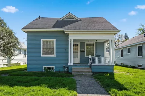 Exterior - 1908 24th St, Moline, IL 61265 photo 2 of 5