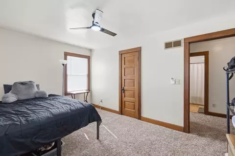 Bedroom - 1908 24th St, Moline, IL 61265 photo 2 of 3