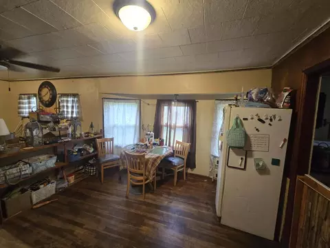 Dining - 208 W Bryan St, Herrin, IL 62948 photo 1 of 1