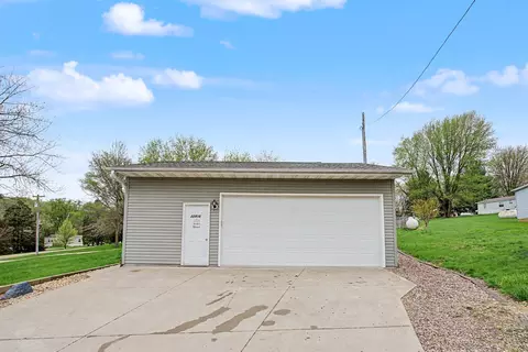 Exterior - 22816 243rd St, Eldridge, IA 52748 photo 2 of 7
