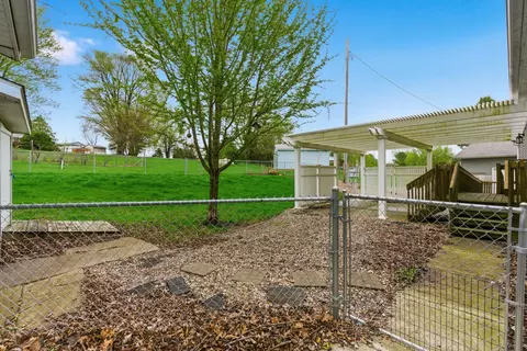 Exterior - 22816 243rd St, Eldridge, IA 52748 photo 4 of 7