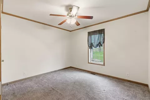 Bedroom - 22816 243rd St, Eldridge, IA 52748 photo 5 of 6