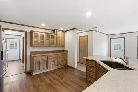 Entry Way - 22816 243rd St, Eldridge, IA 52748 photo 1 of 1