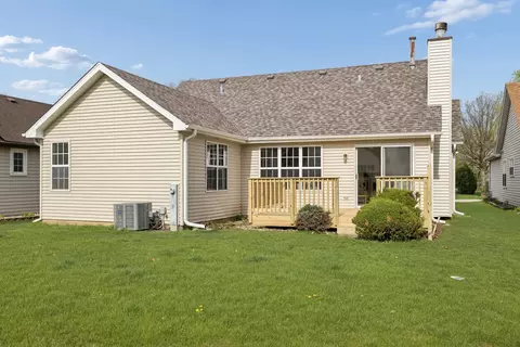 Exterior - 21069 W Hazelnut Ln, Plainfield, IL 60544 photo 4 of 4